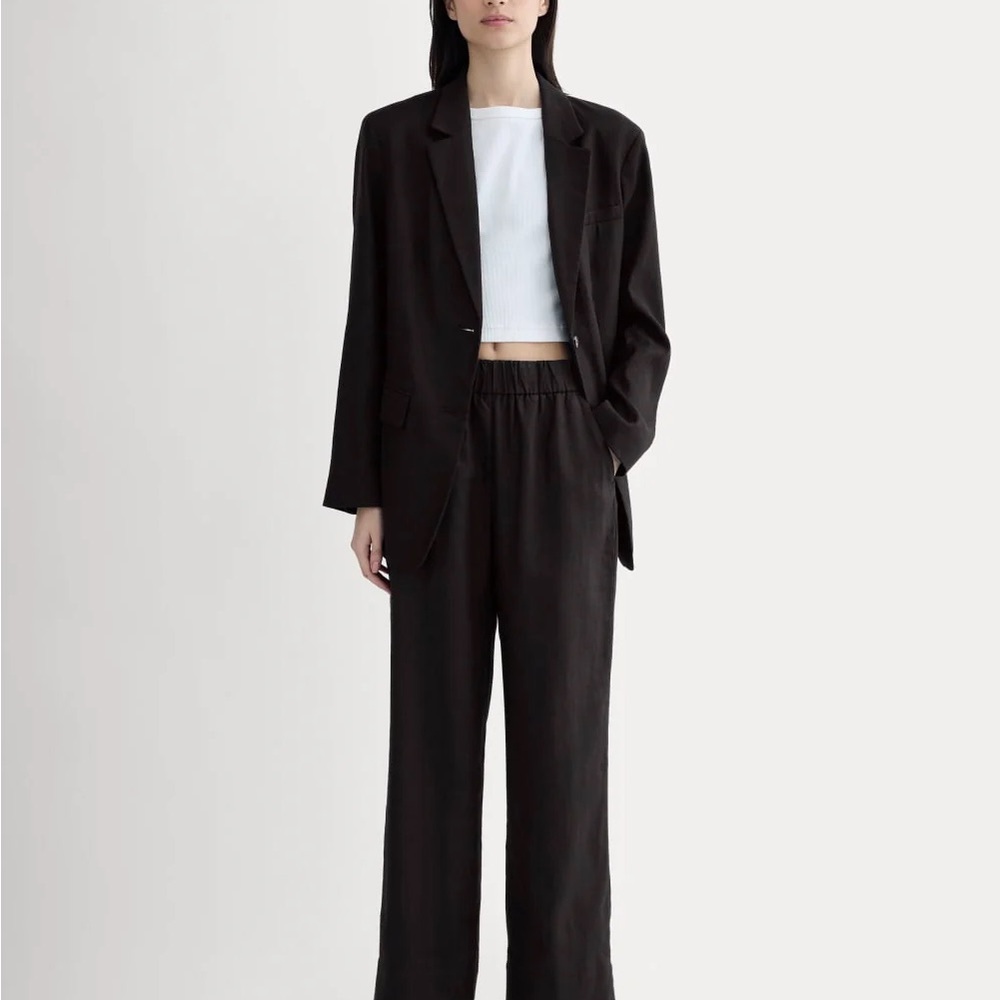 Everlane’s Linen Easy Pant